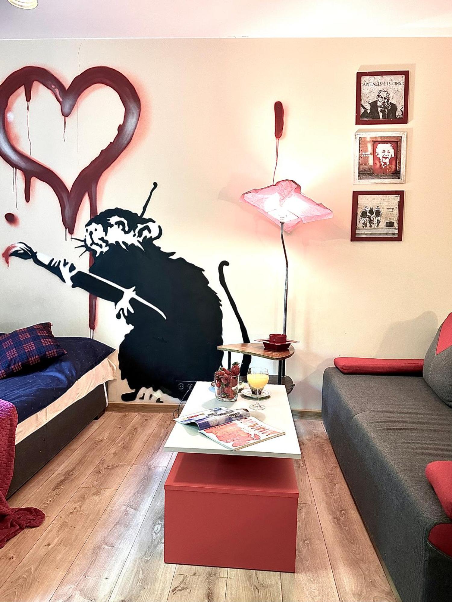 "Banksy" Art Apartment Warsaw Exterior photo